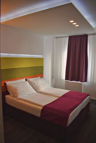 Imagen de la habitación del Hotel Hecco. Foto 6