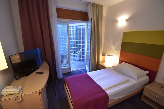 Imagen de la habitación del Hotel Hecco. Foto 7