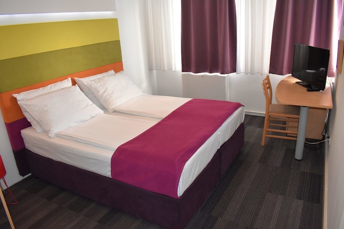 Imagen de la habitación del Hotel Hecco. Foto 12