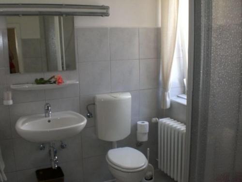 Imagen de la habitación del Hotel Hecker. Foto 18