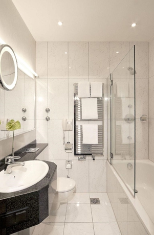 Imagen de la habitación del Hotel Hecker's Hotel Kurf&uuml;rstendamm. Foto 6