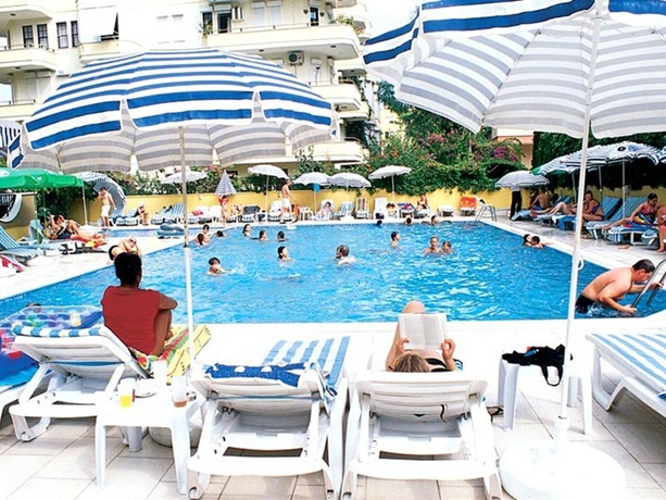 Imagen general del Hotel Hedef Kleopatra Golden Sun. Foto 4