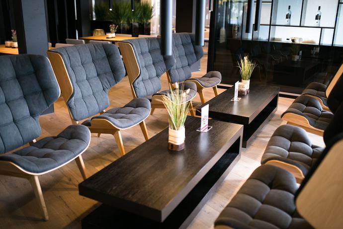 Imagen del bar/restaurante del Hotel Hedon Spa And. Foto 2