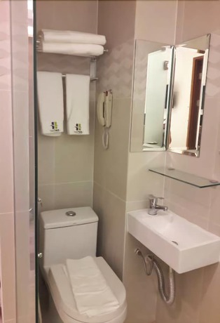 Imagen de la habitación del Hotel Heef. Foto 6