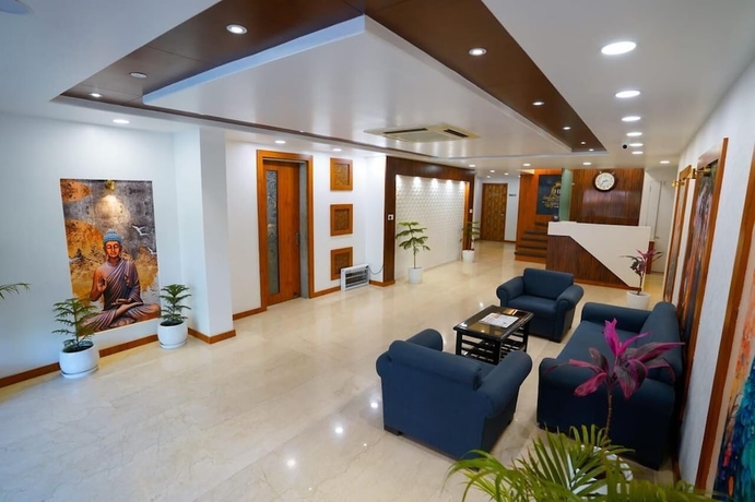 Imagen de los interiores del Hotel Heera Residency - Bhopal. Foto 11