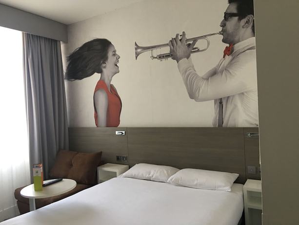 Imagen de la habitación del Hotel Heeton Concept Kensington. Foto 14