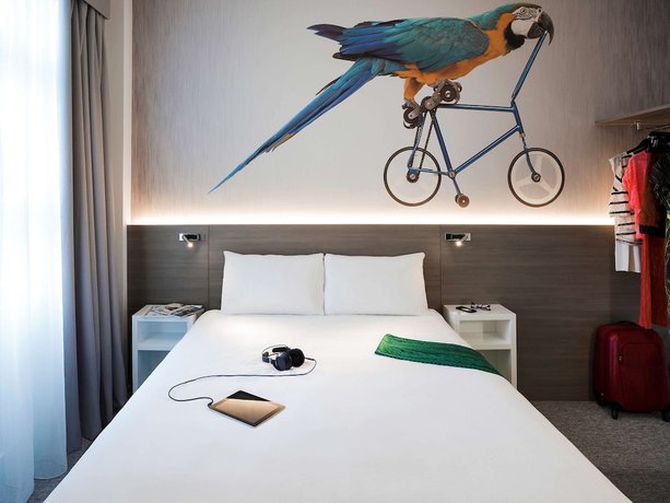 Imagen de la habitación del Hotel Heeton Concept Kensington. Foto 16