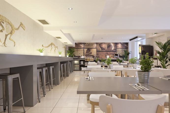 Imagen del bar/restaurante del Hotel Heeton Concept Kensington. Foto 1