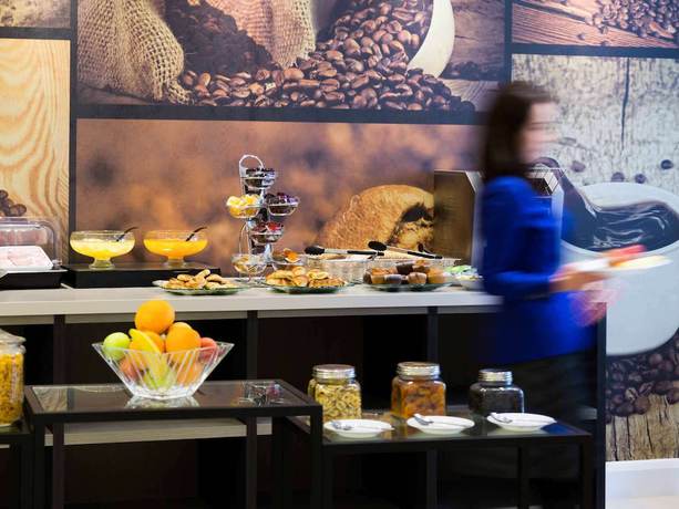 Imagen del bar/restaurante del Hotel Heeton Concept Kensington. Foto 4