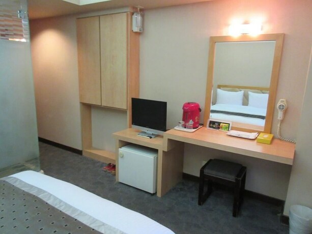 Imagen de la habitación del Hotel Hefong Jaee. Foto 9