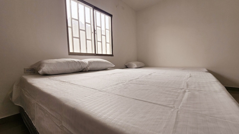 Imagen de la habitación del Hotel Hefziba. Foto 3