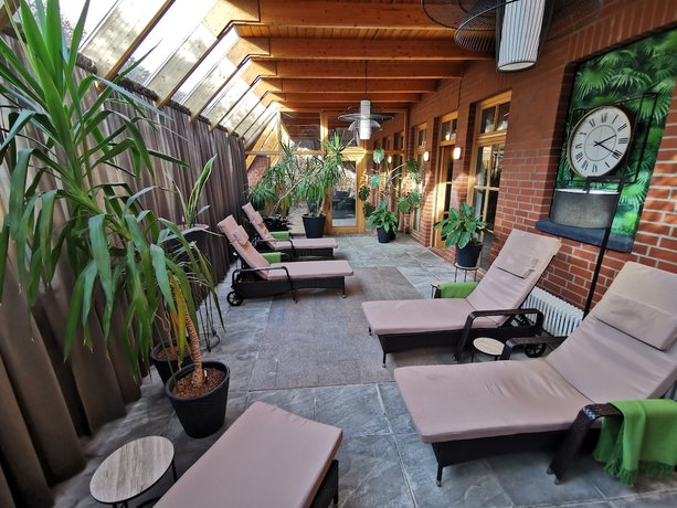 Imagen de la piscina del Hotel Heide Reinstorf. Foto 17