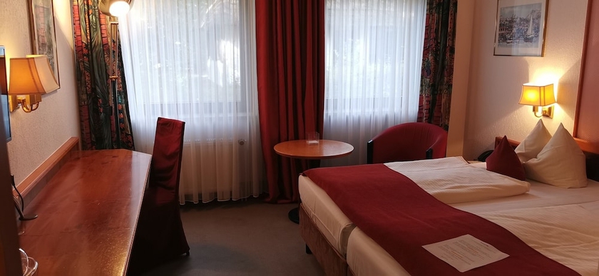 Imagen de la habitación del Hotel Heidehotel Soltauer Hof. Foto 3
