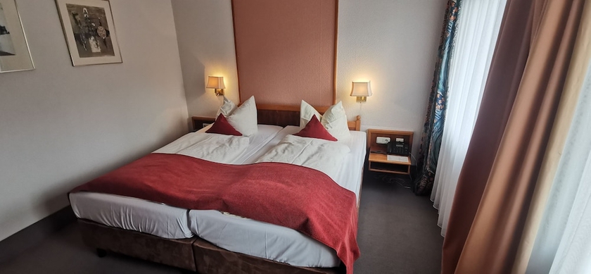 Imagen de la habitación del Hotel Heidehotel Soltauer Hof. Foto 7