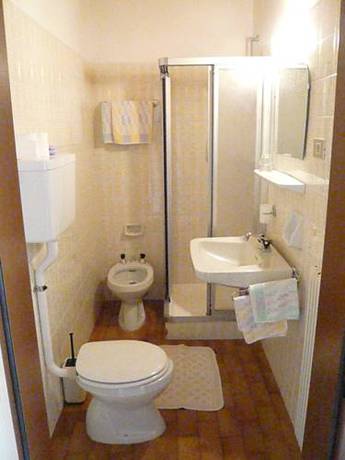Imagen de la habitación del Hotel Heidi. Foto 14