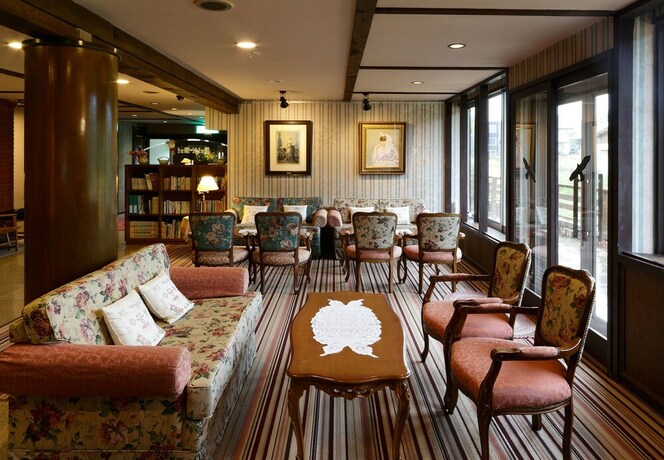 Imagen de los interiores del Hotel Heidi Hof. Foto 38