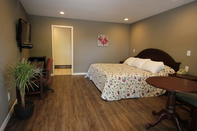 Imagen de la habitación del Hotel Heidi\'s Inn. Foto 17