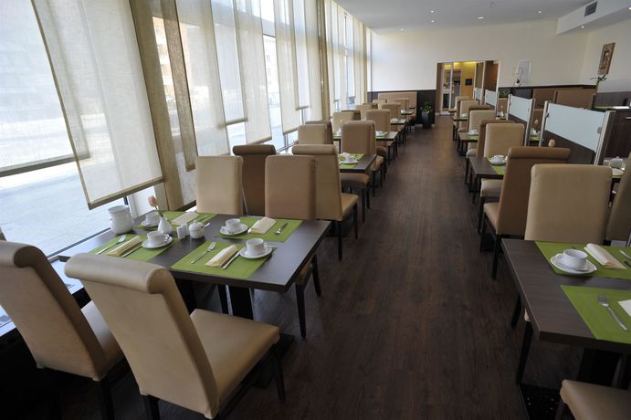 Imagen del bar/restaurante del Hotel Heikotel - City Nord. Foto 4