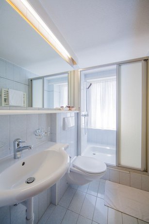 Imagen de la habitación del Hotel Heilquelle. Foto 15