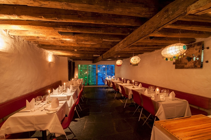 Imagen del bar/restaurante del Hotel Heimen. Foto 2