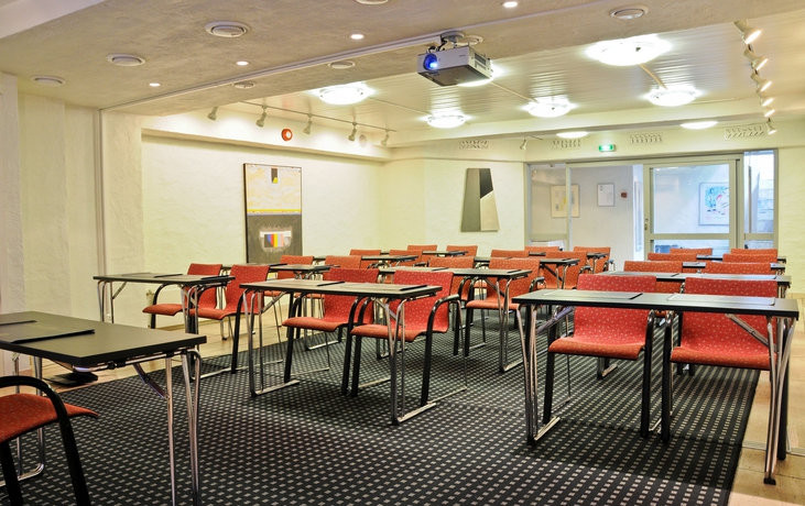 Imagen de los interiores del Hotel Heimen. Foto 6