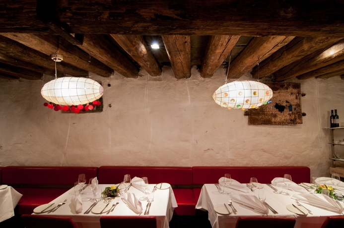 Imagen del bar/restaurante del Hotel Heimen. Foto 3