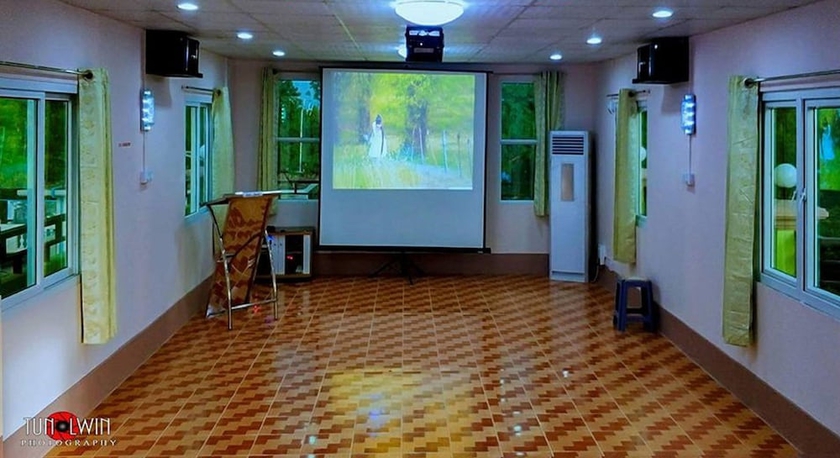 Imagen de los interiores del Hotel Hein Motel. Foto 11