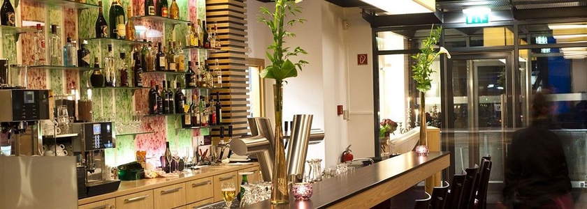 Imagen del bar/restaurante del Hotel Heiner's Parkhotel. Foto 2