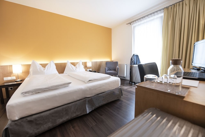 Imagen de la habitación del Hotel Heinhotel Vienna Airport. Foto 5
