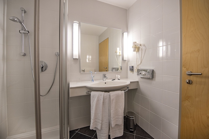 Imagen de la habitación del Hotel Heinhotel Vienna Airport. Foto 13