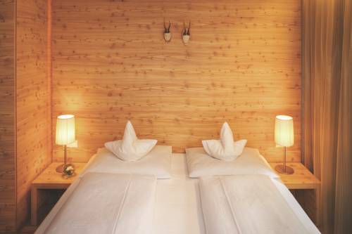 Imagen de la habitación del Hotel Heini. Foto 4