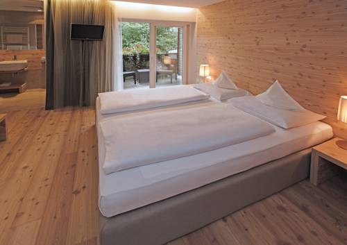 Imagen de la habitación del Hotel Heini. Foto 5