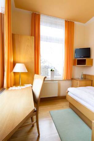 Imagen de la habitación del Hotel Heinz Plauen. Foto 11