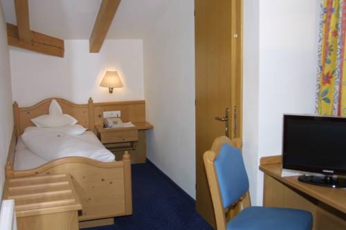 Imagen de la habitación del Hotel Heinz, San Lorenzo di Sebato. Foto 6