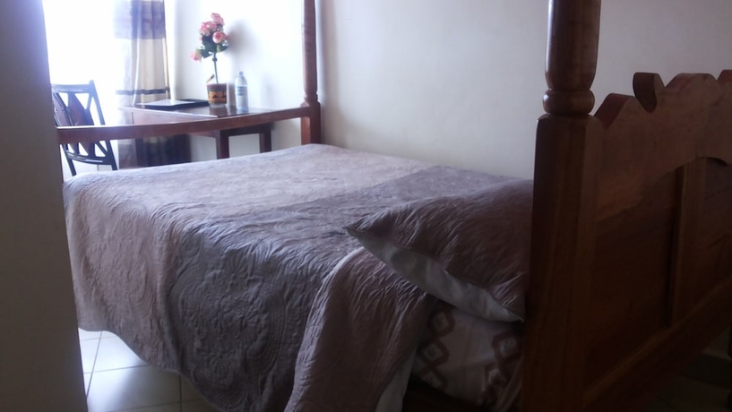 Imagen de la habitación del Hotel Heldan Inn. Foto 13