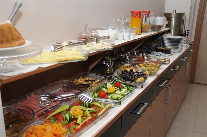Imagen del bar/restaurante del Hotel Helen, &Ccedil;anakkale. Foto 3