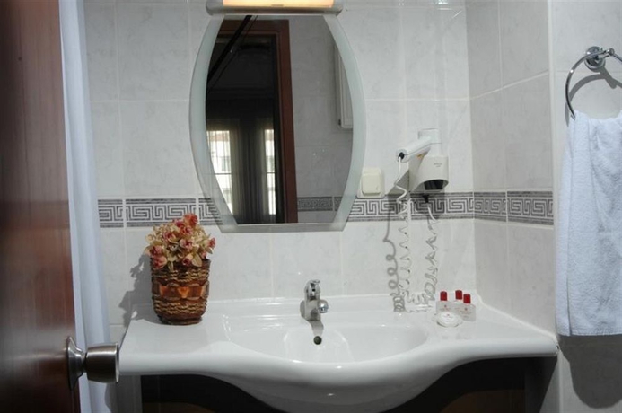 Imagen de la habitación del Hotel Helen, &Ccedil;anakkale. Foto 8