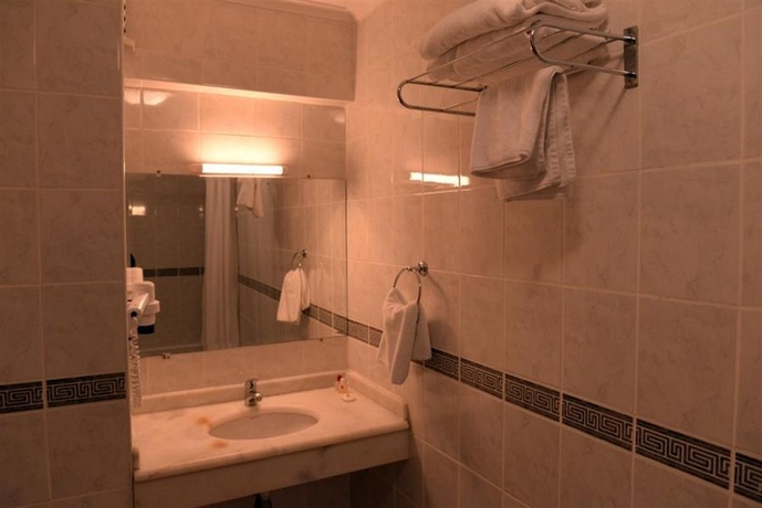 Imagen de la habitación del Hotel Helen, &Ccedil;anakkale. Foto 13