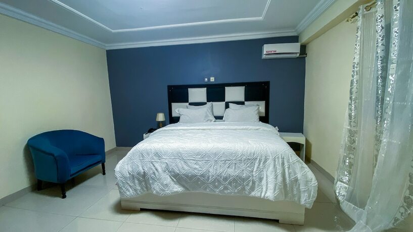 Imagen general del Hotel Helen, Yaound&eacute;. Foto 3