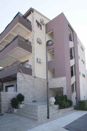 Imagen general del Hotel Helena Apartments. Foto 8