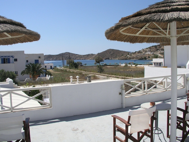 Imagen de los exteriores del Hotel Helena. Foto 14