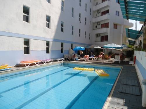 Imagen general del Hotel Helena Hotel. Foto 9