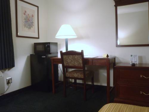 Imagen de la habitación del Hotel Helena Inn Airport. Foto 8