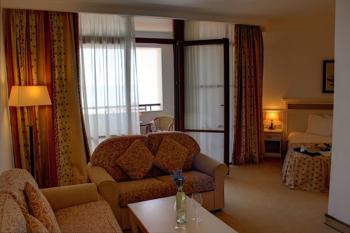 Imagen de la habitación del Hotel Helena Sands. Foto 15