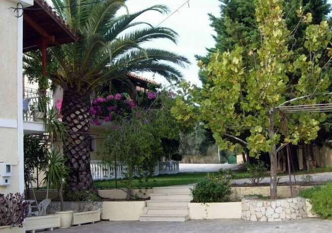 Imagen general del Hotel Helena\'s Studios. Foto 12