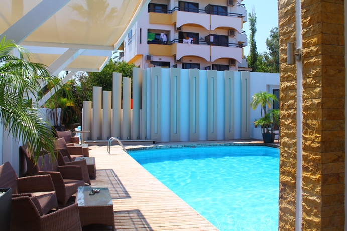 Imagen de la piscina del Hotel Heleni Beach. Foto 5