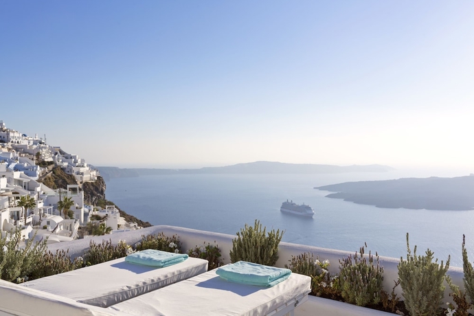 Imagen de la habitación del Hotel Helestia, Caldera Santorini. Foto 3