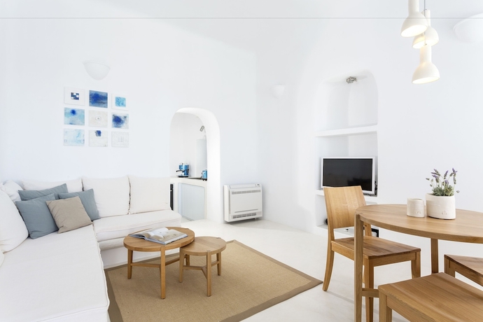 Imagen de la habitación del Hotel Helestia, Caldera Santorini. Foto 17