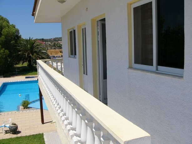 Imagen general del Hotel Helgas Paradise. Foto 3
