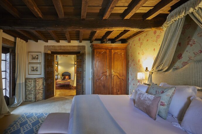 Imagen de la habitación del Hotel Helguera Palacio Boutique and Antique. Foto 17